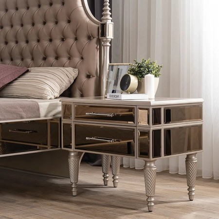 Sett a 2 stk CAVALLI nattbord Bronsetonet 